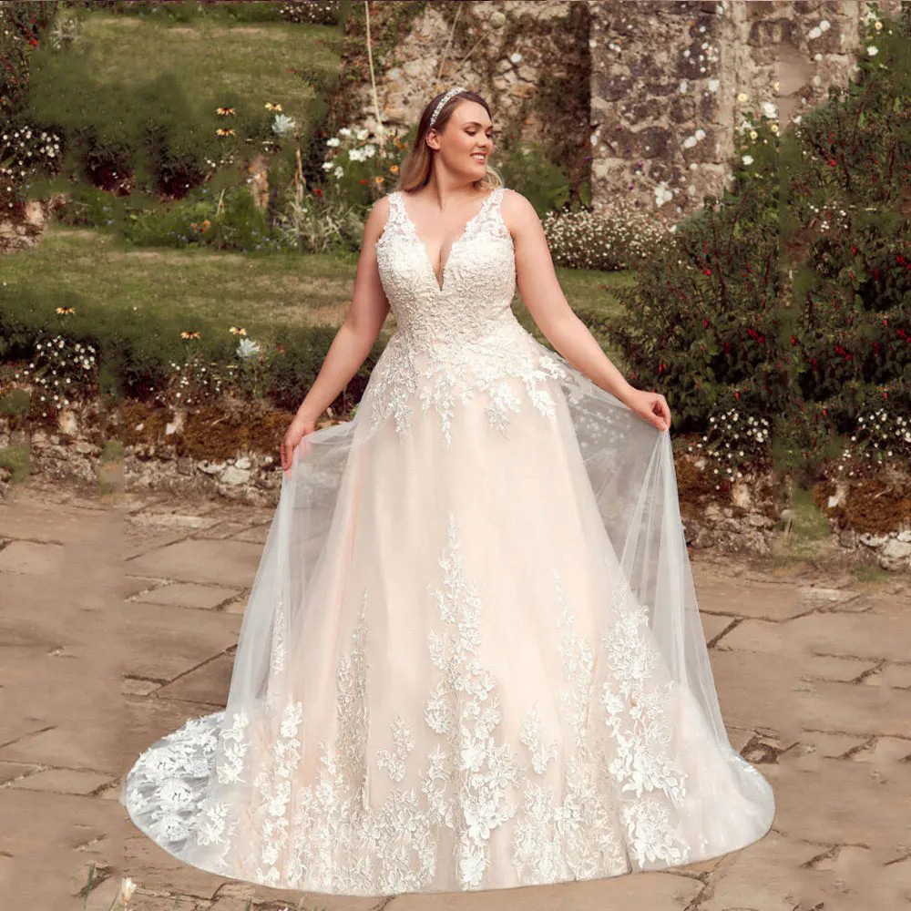 European and American plus size bridal sexy deep V-neck lace A- line dress wedding dress belly covering trailing wedding evening dress lace-up women