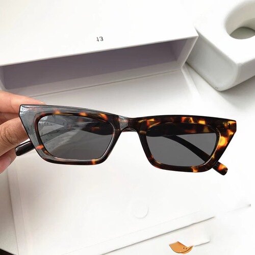 European and American flat square frame retro sunglasses for men, oversized vintage sunglasses for women, trendy street photography rectangular sunglasses