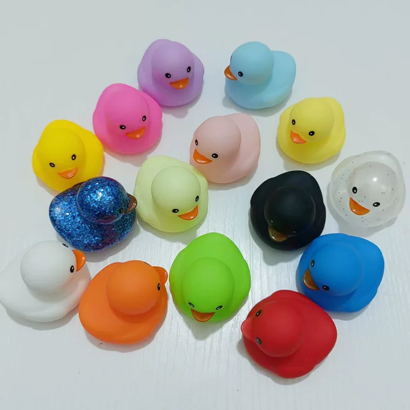 Игрушка (B.Duck) No.8 мини‑утёнок, в ассортименте цвета и аксессуары, шляпы и шарфы
