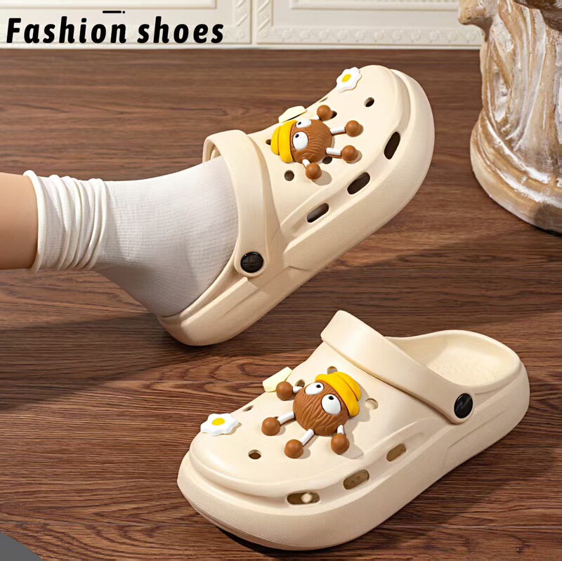 Cute Cartoon Garden Hole Shoes Women's Baotou Breathable Soft Bottom Casual Shop Super Stall Running Volume Eva Slippers for Home