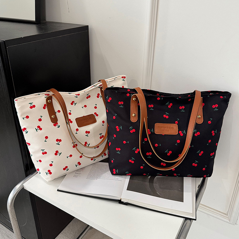 高品质时尚单肩包大容量日常通勤托特包潮流休闲百搭印花单肩女包