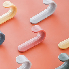 J型北歐風迷你強力免打孔掛鈎家用無痕免打孔掛衣鈎家用門後粘鈎