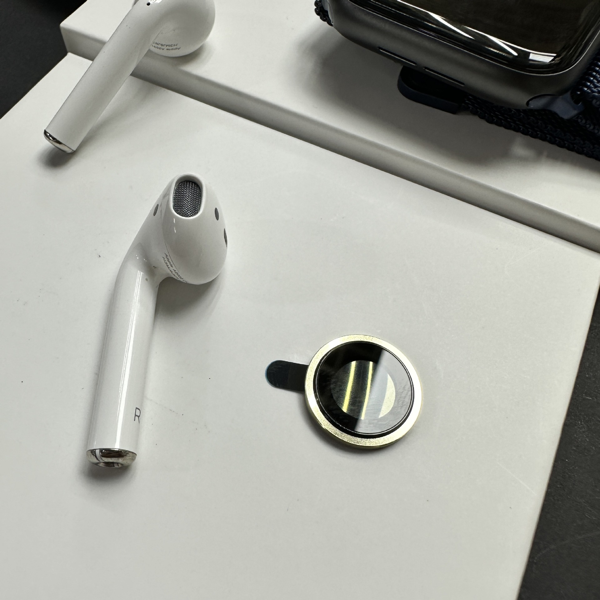 Adecuado para iPhone15 Eagle Eye lente anillo Apple 15Pro Eagle Eye convexo paso protector de cámara de dos colores