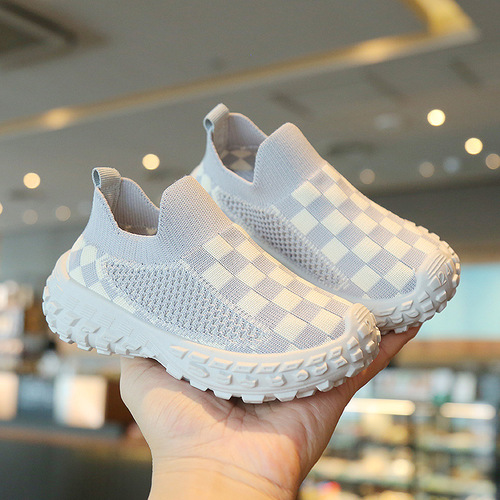 Children's Sports Shoes 2024 Spring and Autumn New Boys' Casual Shoes Breathable Mesh Shoes Soft Sole Girls' Fly Knitted Shoes Baby Shoes