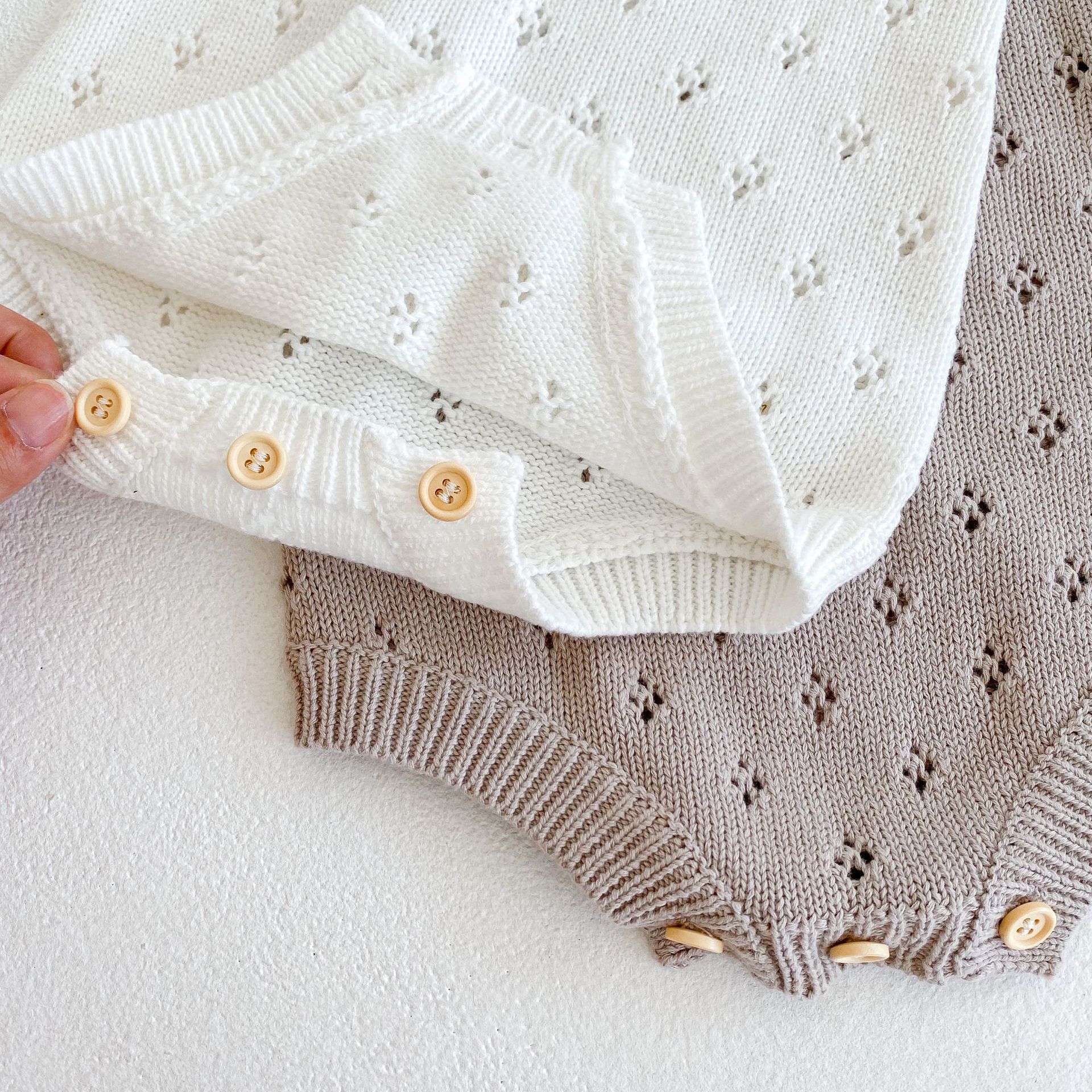 Ins21 style automne bébé garçon et fille bretelles creuses, fil tricoté en coton khai, vêtements une pièce, sacs, pet_voghion.com