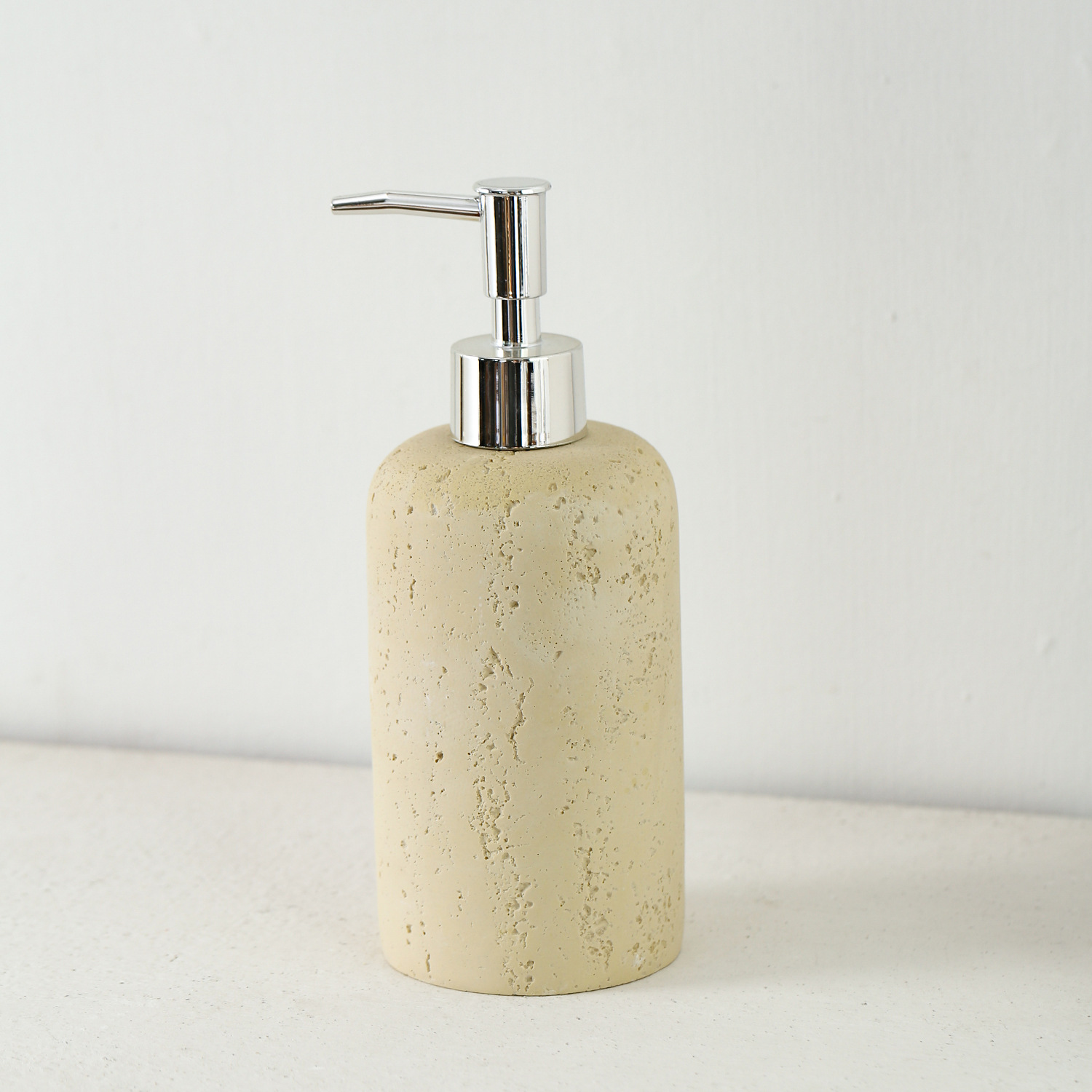 Túnel de viento silencioso almacena siete conjuntos de tazas de enjuague bucal, soporte de cepillo de dientes, botella de emulsión, botella de fragancia, bandeja de jabón, mesa de lavado