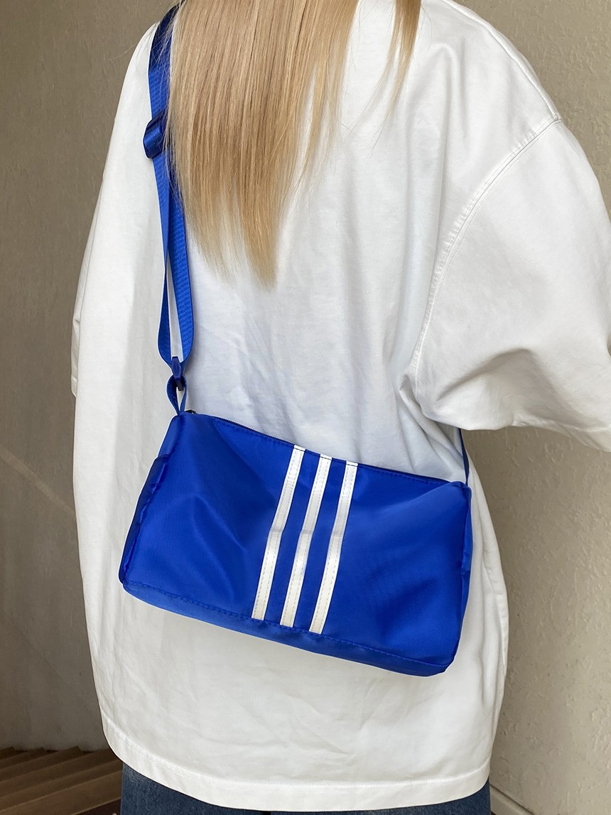 Nueva mochila deportiva de hombro de gran capacidad de nicho de estilo japonés mochila casual simple de viaje bolsa de almohada de mujer