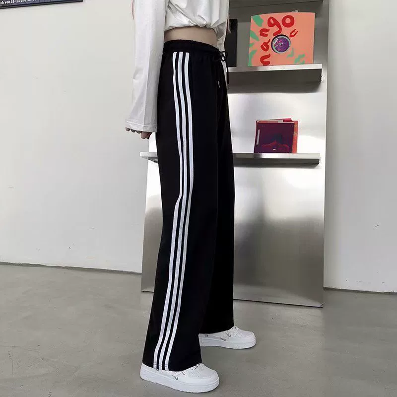 Осенне-зимние классические широкие брюки с тремя полосками для студенток, свободные утягивающие брюки в корейском стиле, прямые, повседневные, спортивные, толстые, универсальные, модные.