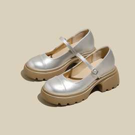 8cm小个子内增高银色单鞋夏季新款一字带高跟粗跟法式玛丽珍女鞋
