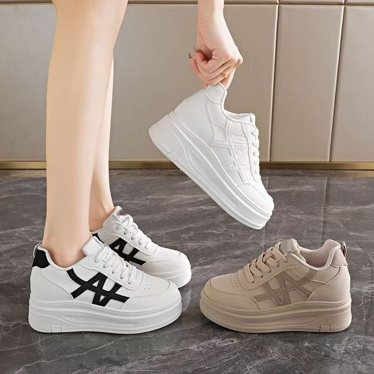 Zapatos de cuero grueso de base pequeña zapatos blancos de mujer 2026 de otoño deportes casuales zapatos de skate de entrenamiento