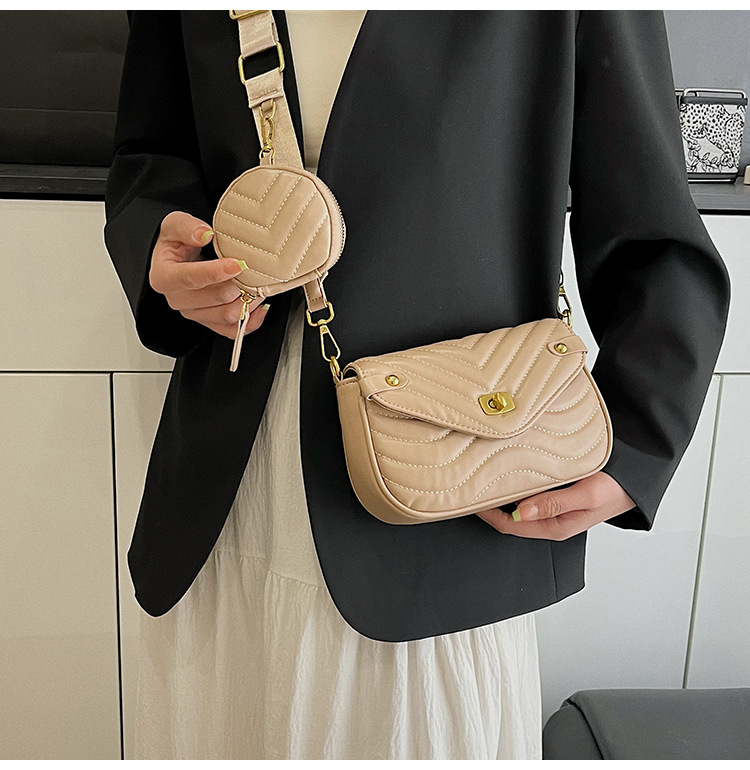 Borsa a tracolla da donna, borsa a spalla con catena elegante_voghion.com