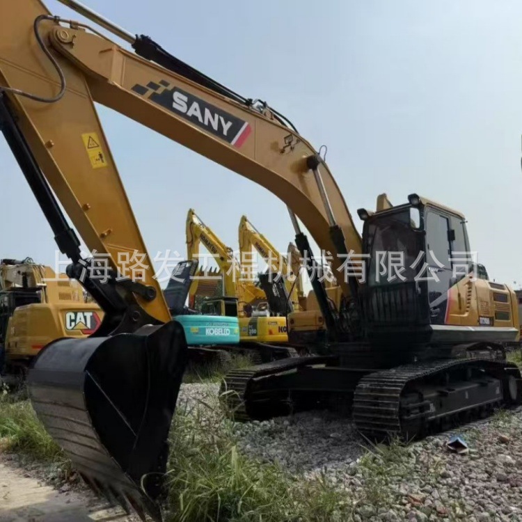 90% de la nueva excavadora SANY, excavadora SANY245H, excavadora de alto rendimiento y bajo consumo de combustible en stock.