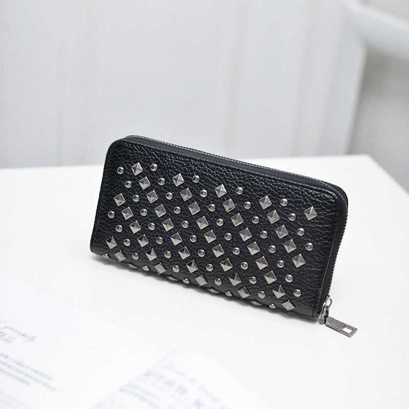 Wholesale 2022 Casual New PU Leather Solid Color Rivet Wallet Ladies Travel Multipurpose Clutch