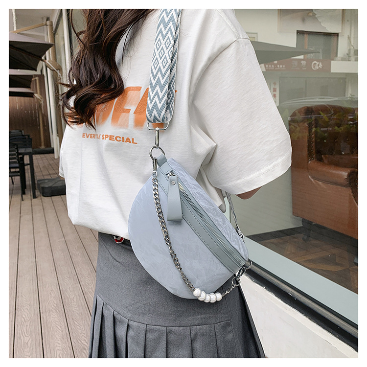 750g Weight Nylon Lining Material Zipper Closure Type Single Shoulder Strap Strap Type Crossbody Bag Bags Type Casual, Holiday Occasion Pu Leather Material Solid Color Pattern All Seasons Season Women's Gender Vintage Style, Streetwear Style Dumpling Shape Shape Medium Size Women's Vintage Style Streetwear Solid Color Pu Leather Waist Bags 18