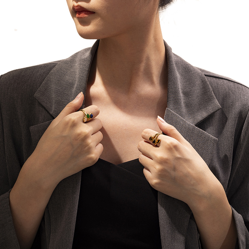 Tina ligero lujo temperamento de alto nivel 18K oro inoxidable ojo de tigre anillo de piedra natural de apertura anillo de estilo retró