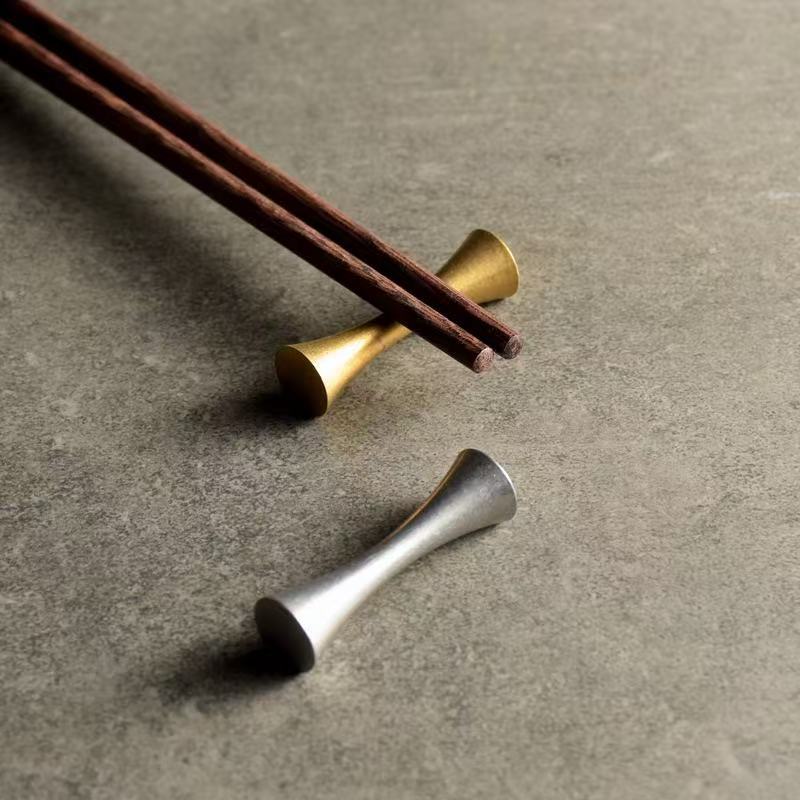 Light Luxury Retro Creative 304 Stainless Steel Restaurant Chopstick Holder Chopstick Rest Spoon Holder Chopstick Stand Hotel Tableware Display