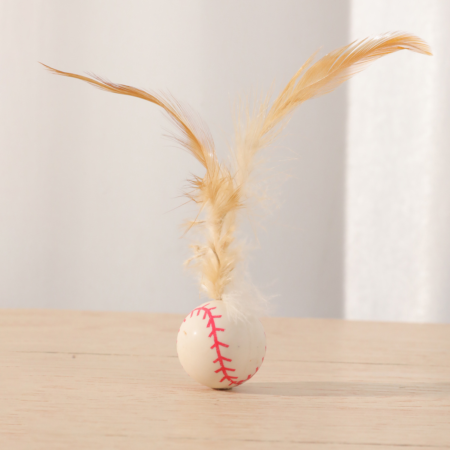 Plumas de goma elástica juguetes creativos para gatos pequeños juguetes de béisbol para gatos interactivos