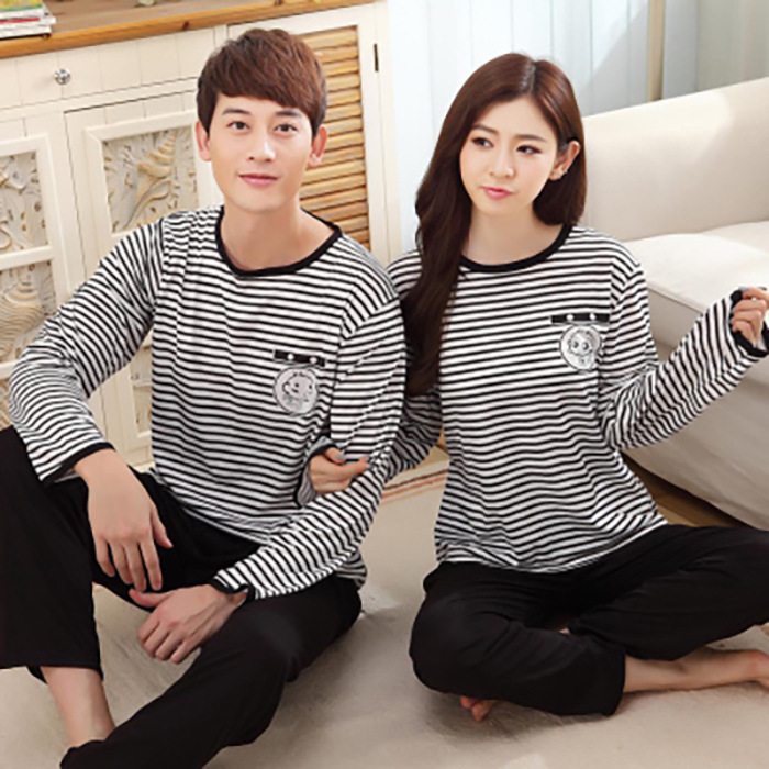 Long -sleeved black stripe monkey