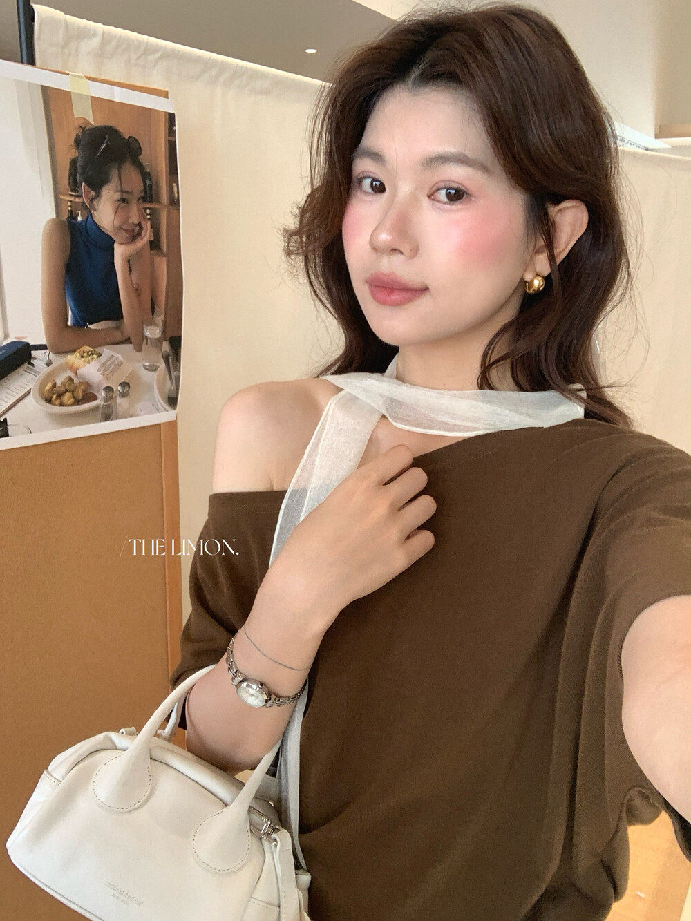 Áo thun nữ tay ngắn thiết kế dây rua vai lệch kiểu Pháp — màu đen, Màu cà phê, màu trắng, màu xám chi tiết 31