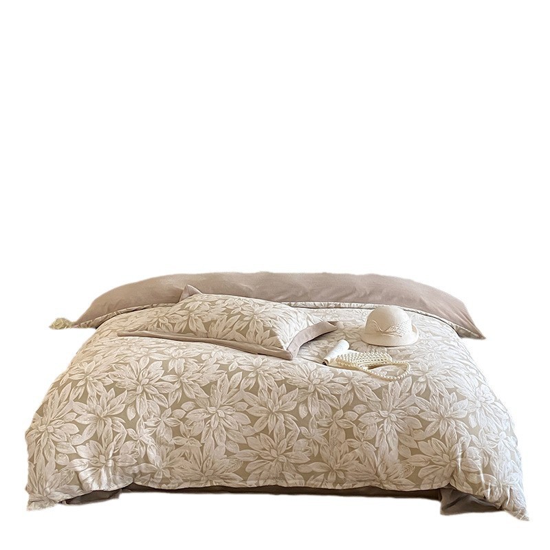 Ropa de cama gruesa y cálida de cuatro piezas tallada en terciopelo de leche de alta calidad de estilo americano de lujo ligero de alta gama