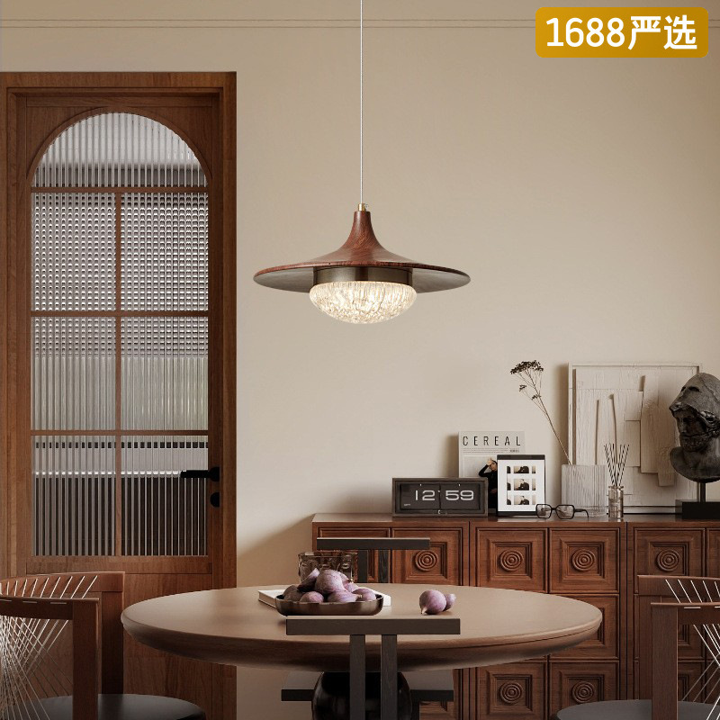 [Seleccionado cuidadosamente] Candelabro retro nogal grano de madera creativo OVNI lámpara de bar estilo antiguo sentido avanzado minimalista nuevo