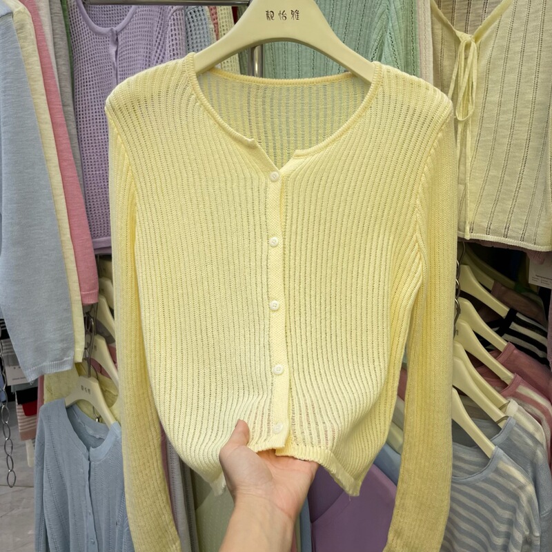 French-Style Lazy V-Neck Hollow-Out Cotton Knit Cardigan for Women, Breathable and Versatile for Spring and Summer, Perfect as a Light Outerwear or Air Conditioning Shirt French-Style Lazy V-Neck Hollow-Out Cotton Knit Cardigan for Women, Breathable and Versatile for Spring and Summer, Perfect as a Light Outerwear or Air Conditioning Shirt