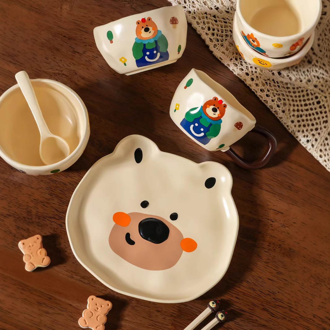 Pequeño oso conjunto familiar personalidad de dibujos animados tazón de cerámica con cocinas de cocinas tazas de regalo de alto valor facial cubiertos lindos