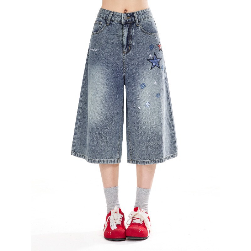 26 New Summer Star Patchwork Cropped Jeans for Women, Loose Fit, Summer Style, Petite, Slimming, Versatile Straight Shorts