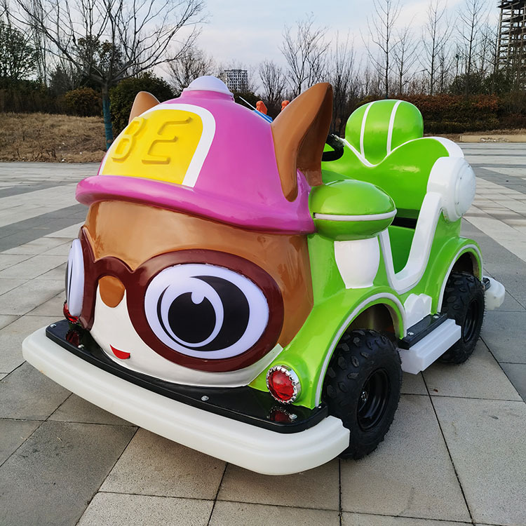 Vehículo todoterreno al aire libre para niños karting eléctrico mayorista para dos personas puede sentarse en línea cuadrada popularidad de los fabricantes de automóviles de choque