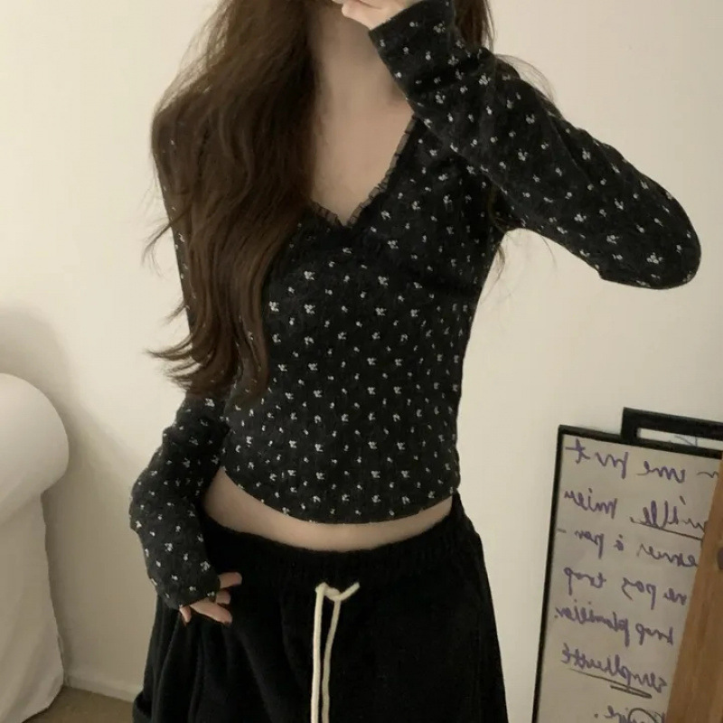 T恤女韩国ins秋冬季甜美减龄碎花蕾丝拼接V领长袖上衣