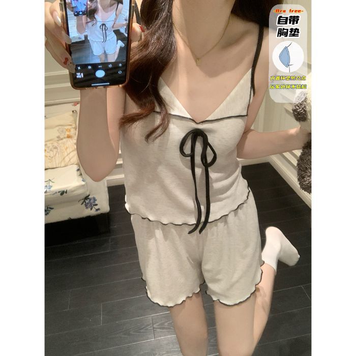 Venta al por mayor transfronteriza con almohadilla fija para el pecho verano nuevo pijama mujer seda de hielo dulce servicio a domicilio estilo princesa traje francés