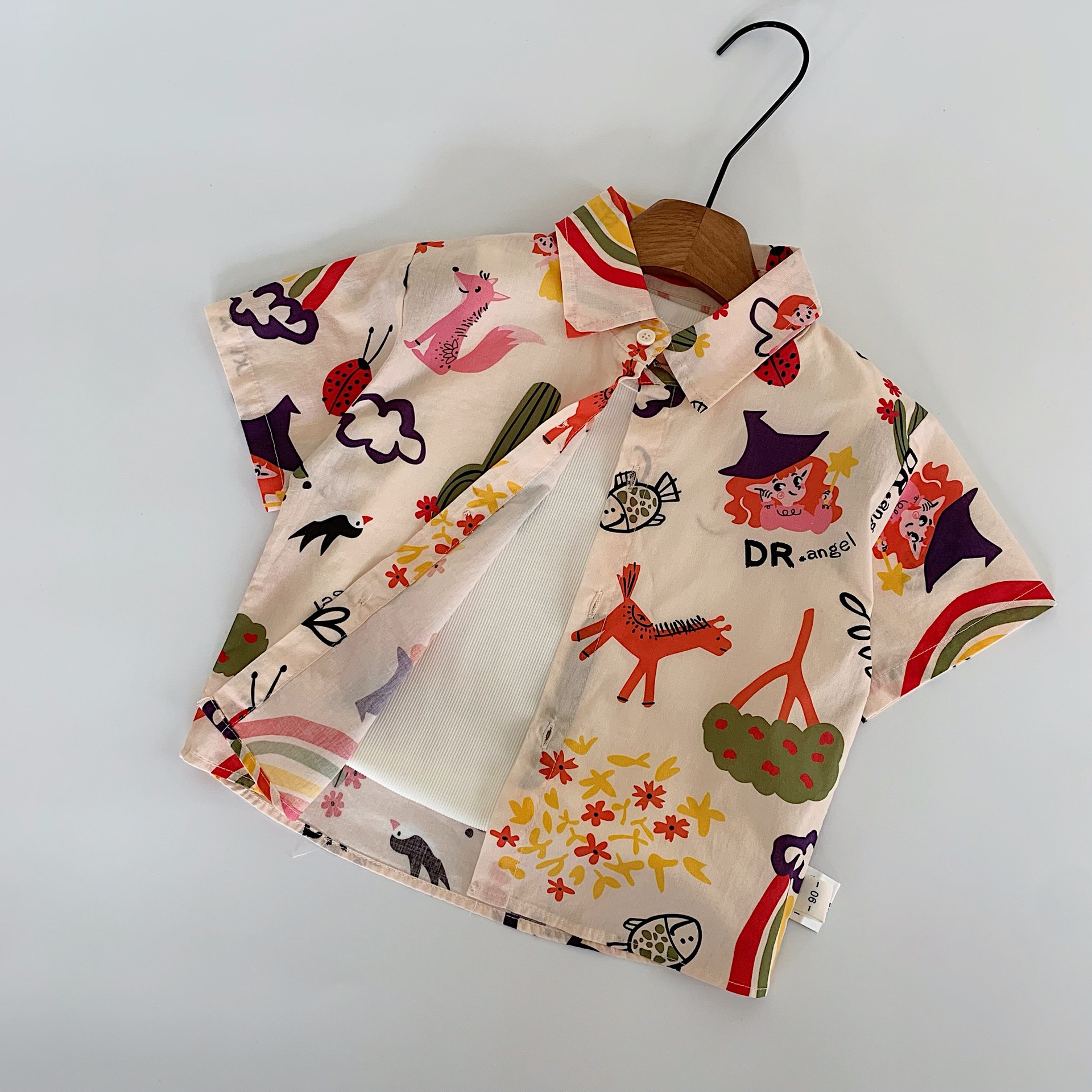 Camisa de manga corta para niños Maibao 2025 verano nuevo estilo coreano niños y niñas camisa estampada de dibujos animados ropa de verano para niños