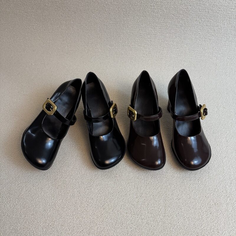In-Stock 2026 French Retro Cute Round-Toe Shallow Leather Shoes for Women, High-Heeled Single-Strap Mary Jane Shoes for Women