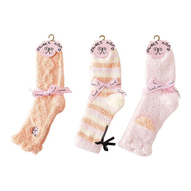 Calcetines de Piso Medianos para Mujer de Terciopelo Coral Térmicos con Bordado para Casa e Invierno image 10