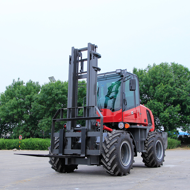鼎东越野叉车多功能越野叉车内燃式柴油四驱越野叉车