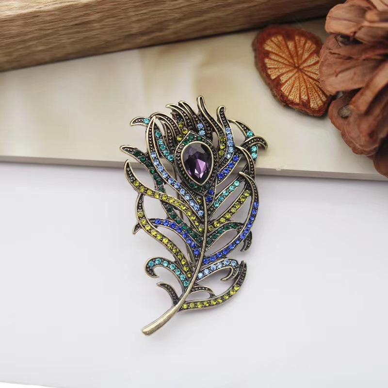 Retro Vintage Style Pin Leaf Peacock Colorful Alloy Feather Zircon Unisex Corsage display picture 1