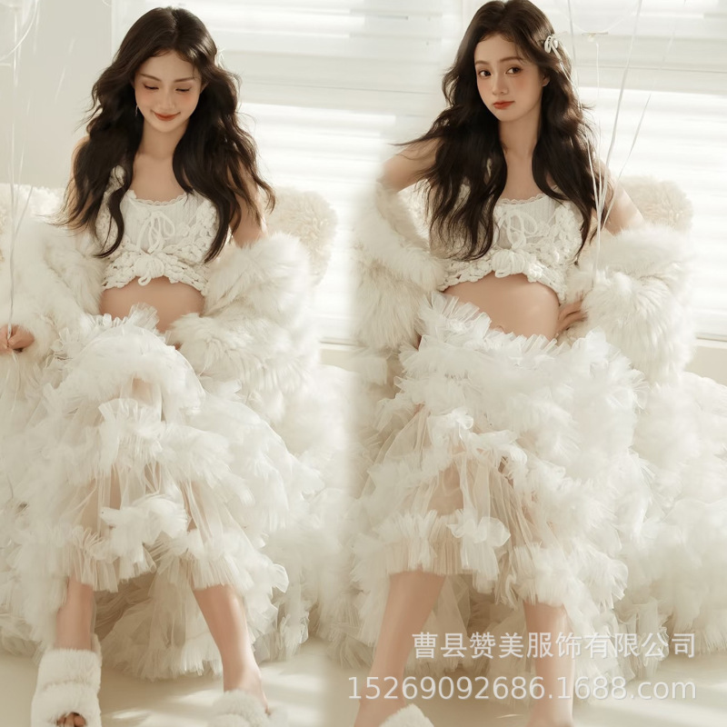 New Style Maternity Photo Shoot Outfits from the Photo Studio, Korean-Style Pure Desire Style Set for Pregnant Moms, Indoor Photoshoot at Home