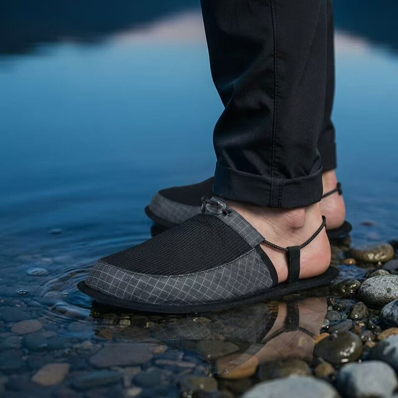 Portable Non-Slip Quick-Dry Slippers, Foldable with Adjustable Elasticity, Suitable for Beach, Outdoor Camping, and Hiking