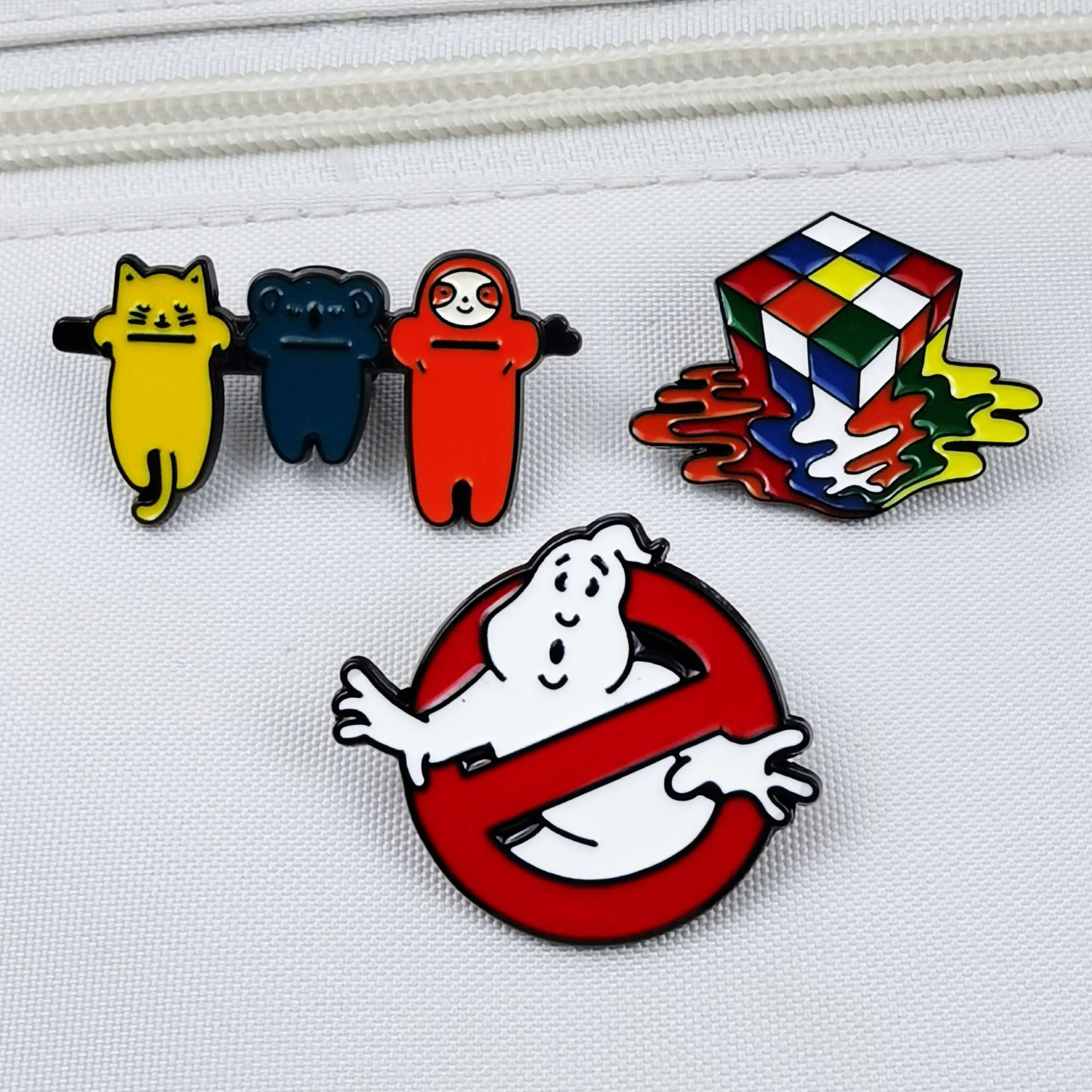 Broche de modelado geométrico creativo Cubo de Rubik, hombre de dibujos animados, aleación para hombres y mujeres, hebilla de alfiler, accesorios de moda personalizados, insignia image 3