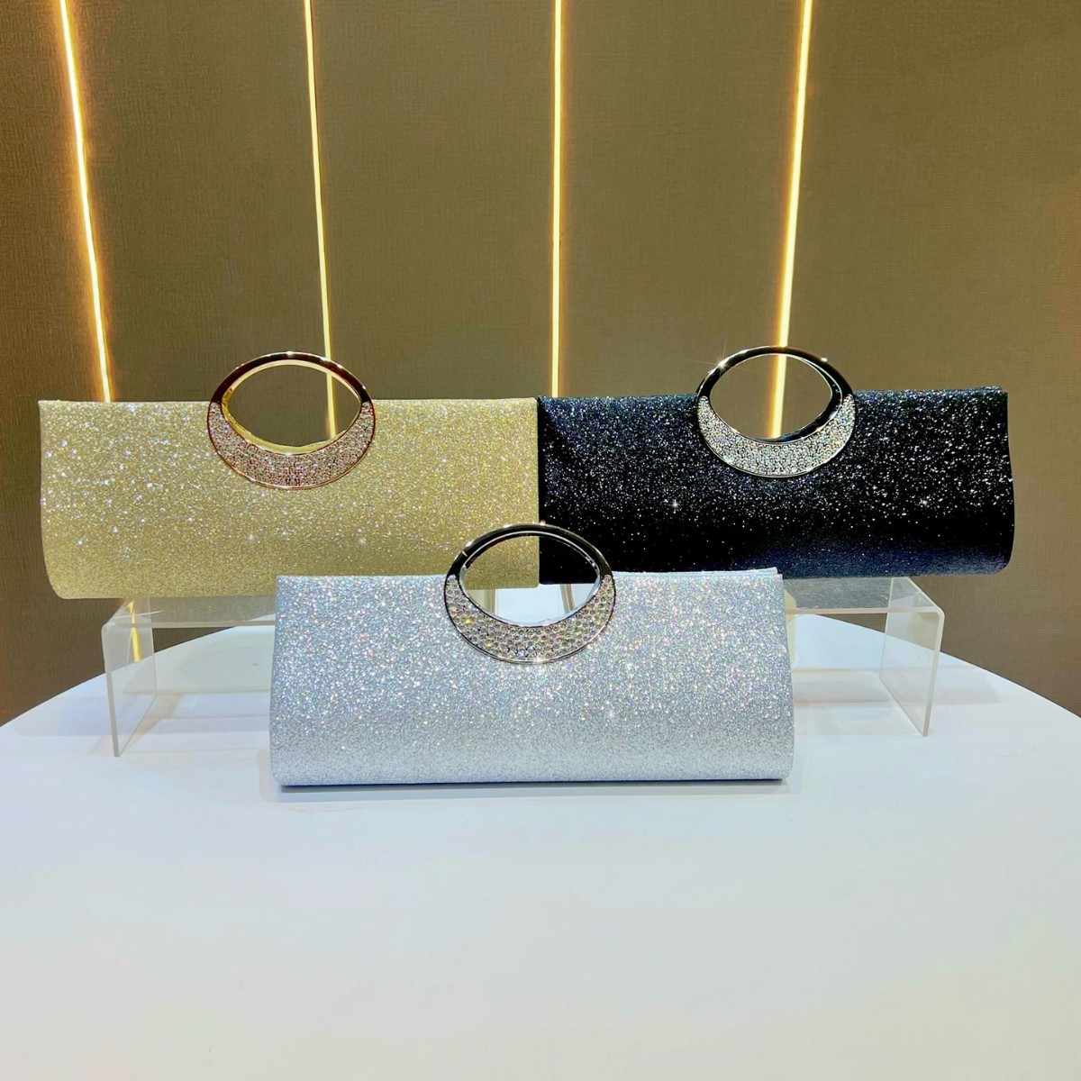 Cross-Border New Evening Bag Sparkling Handbag Versatile Banquet Shoulder Crossbody Bag Luxury Diamond-Encrusted Elegant Clutch - Thumbnail 4