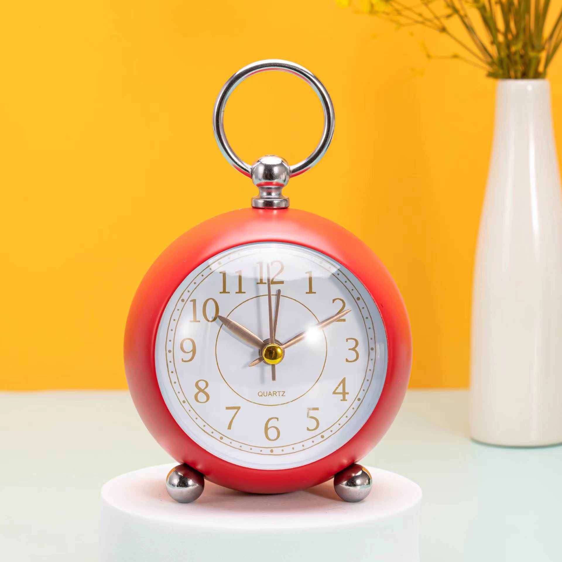 Fábrica al por mayor metal nórdico creativo simple despertador decoración sala de estar dormitorio estudiante niños despertador electrónico