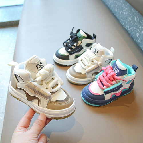 Children's Sports Shoes 2026 Spring and Autumn Boys' Casual Ankle Boots for Girls Bread Shoes Dopamine Baby Daddy Shoes