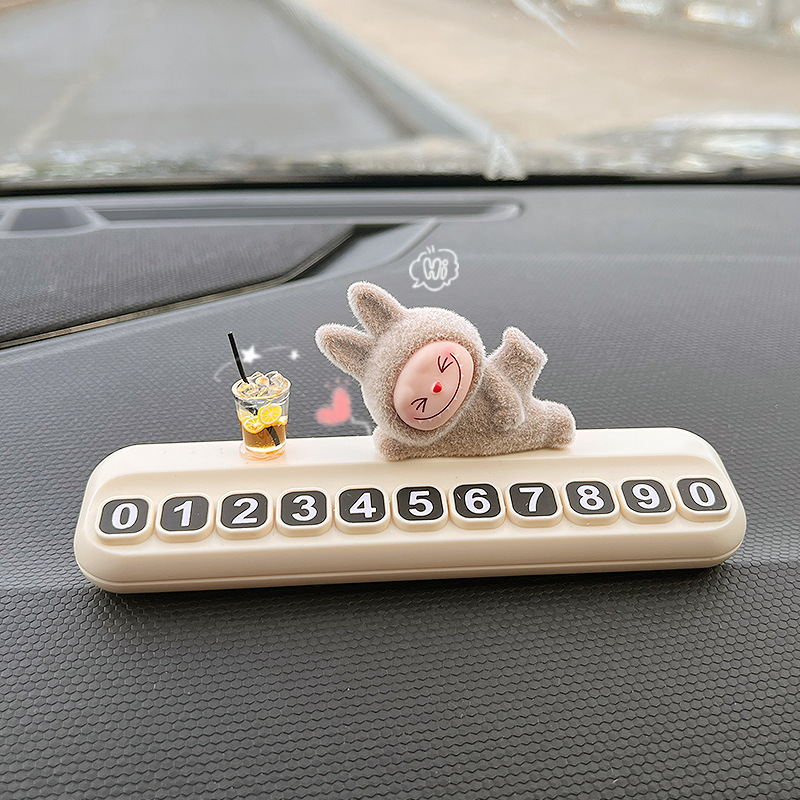 Labubu 一時駐車ナンバープレート車のセンターコンソールかわいい装飾品クリエイティブ車移動電話|undefined
