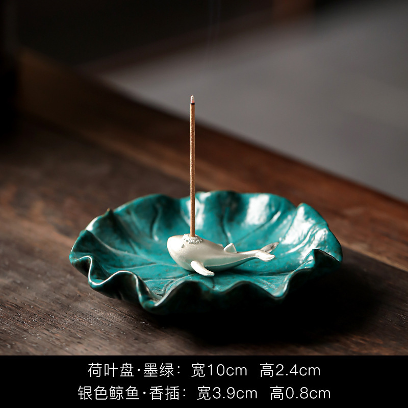 https://www.toonies.cn荷葉墨綠+銀色鯨魚香插.jpg_800x800.jpg