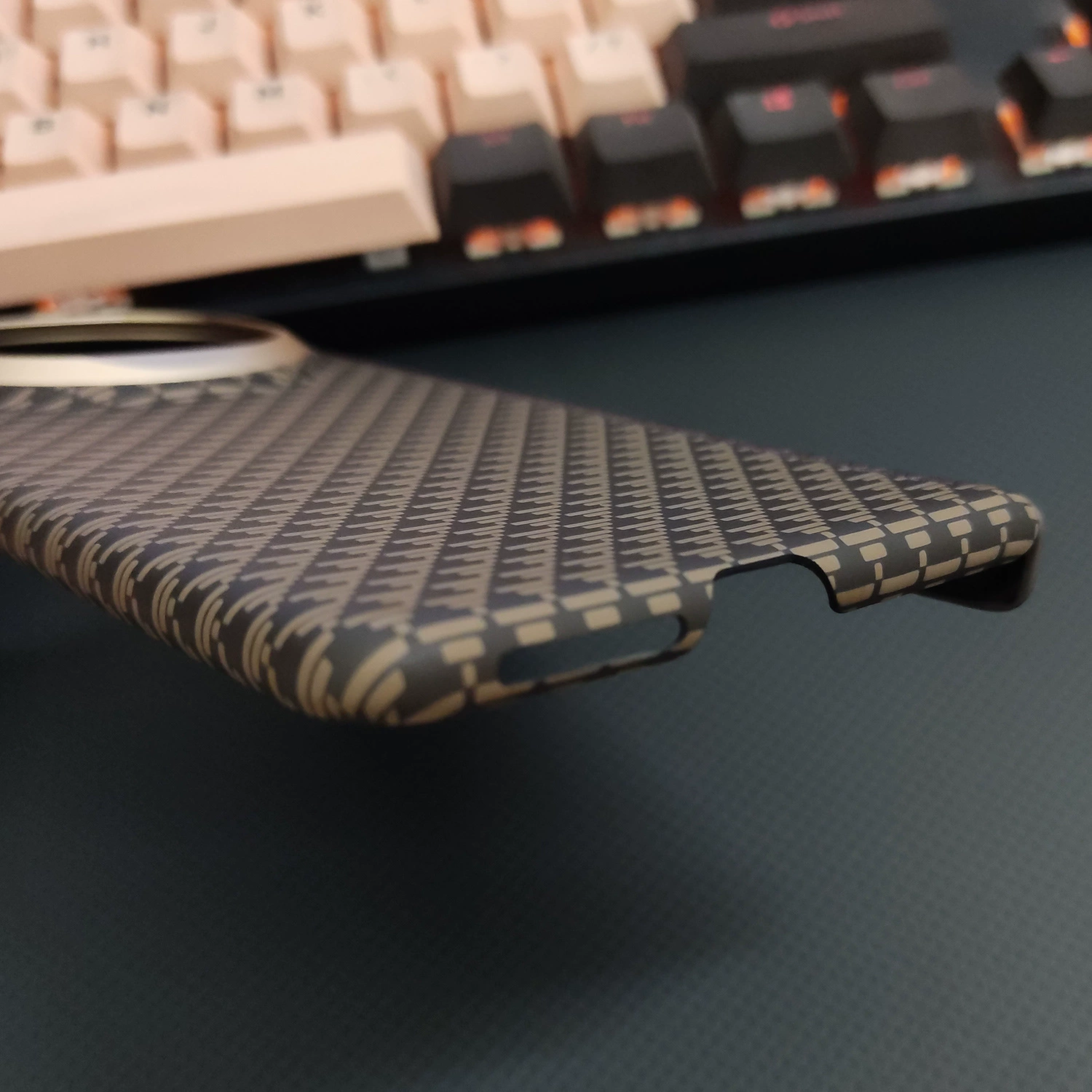 Кевларовый рисунок, подходящий для защитного чехла Huawei Mate X6 с складывающимся центроосьевым корпусом, встроенным магнитным кольцом, защитный корпус Mate80