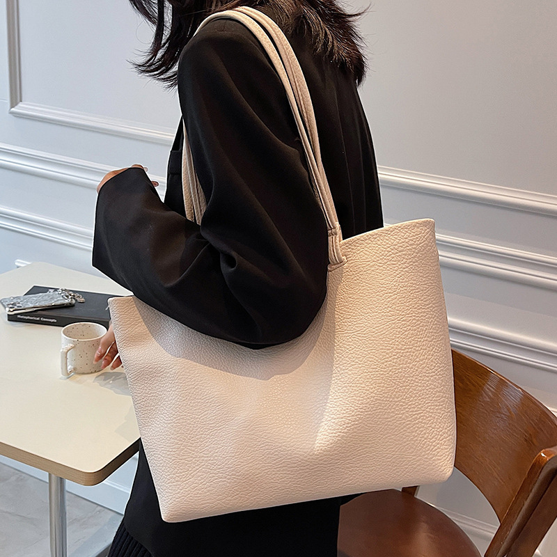 韓国版の女性用大型バッグ、新しい多用途2025春夏ソフトショルダーバッグ、大容量、ハイエンド通勤トートバッグ|undefined
