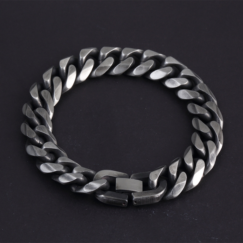 Retro Distressed Style Titanium Steel Cuban Chain Bracelet Men's Trendy and Cool Stylish Hip-Hop Style Thick Chain Bracelet Niche Design Retro Distressed Style Titanium Steel Cuban Chain Bracelet Men's Trendy and Cool Stylish Hip-Hop Style Thick Chain Bracelet Niche Design