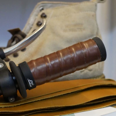 Fenglin Volcano Motorcycle Genuine Leather | Motorcycle Handle Cover - coffee-vegetable-tanned-with-a-bone