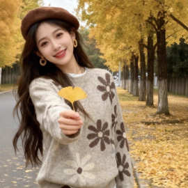日系复古提花圆领套头毛衣女2025秋冬软糯宽松外穿慵懒针织上衣潮