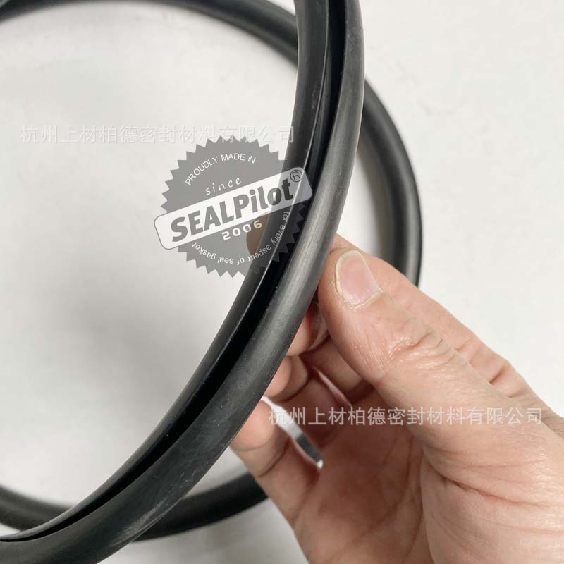 ʵ����Բ����ɫ���Բ�����������͸�ʴ����NBR�ܷ�O��������